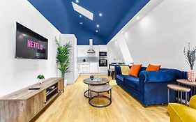 Spacious Contemporary 2 Bed Flat, Central London